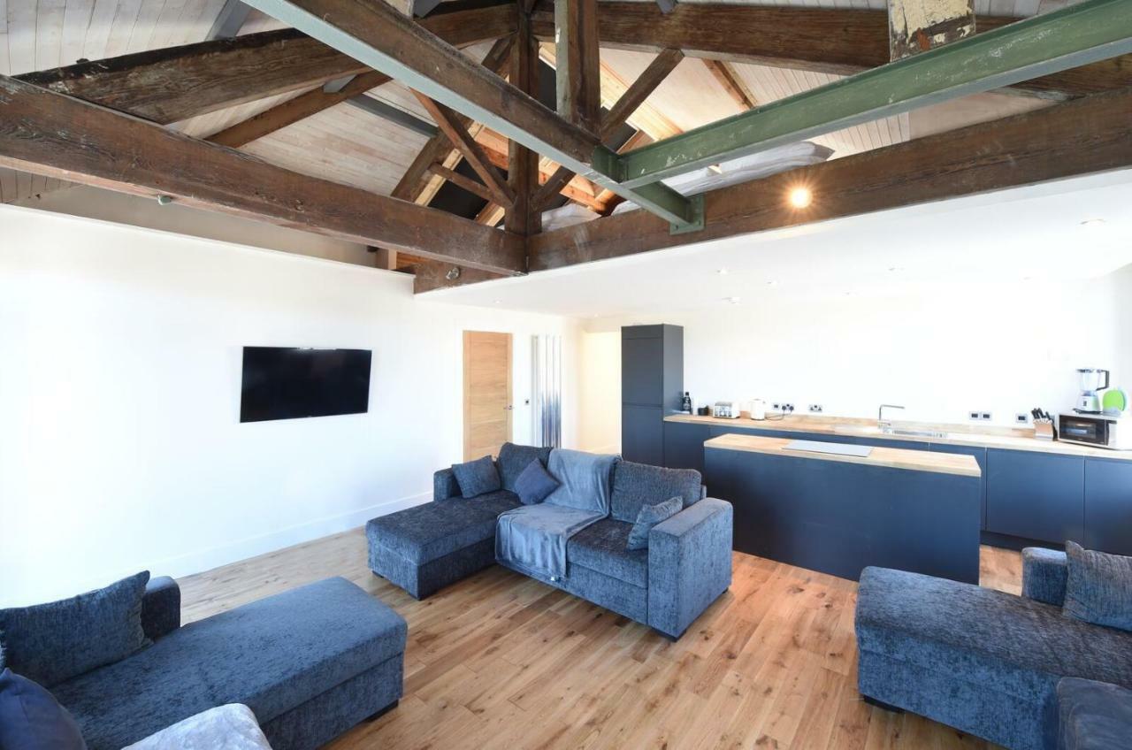 Ferienwohnung Stunning Penthouse Slps 20 Manchester Exterior foto