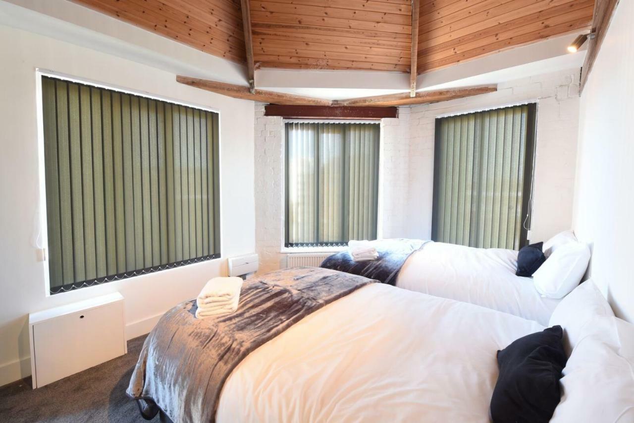 Ferienwohnung Stunning Penthouse Slps 20 Manchester Exterior foto