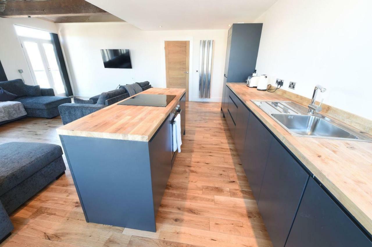 Ferienwohnung Stunning Penthouse Slps 20 Manchester Exterior foto